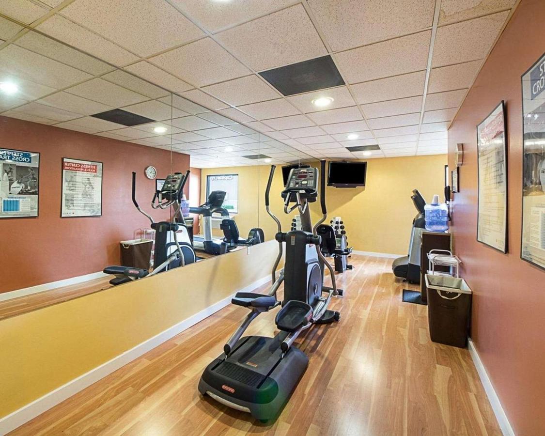Shary Inn And Suites Мишън Екстериор снимка
